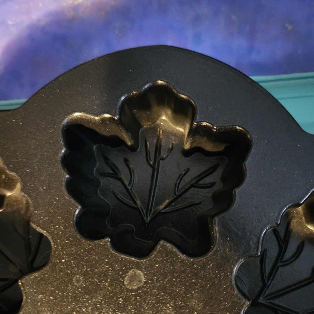 Nordic Ware Black Maple Leaf-Shaped Mini Cupcake Mold - Picture 5 of 5